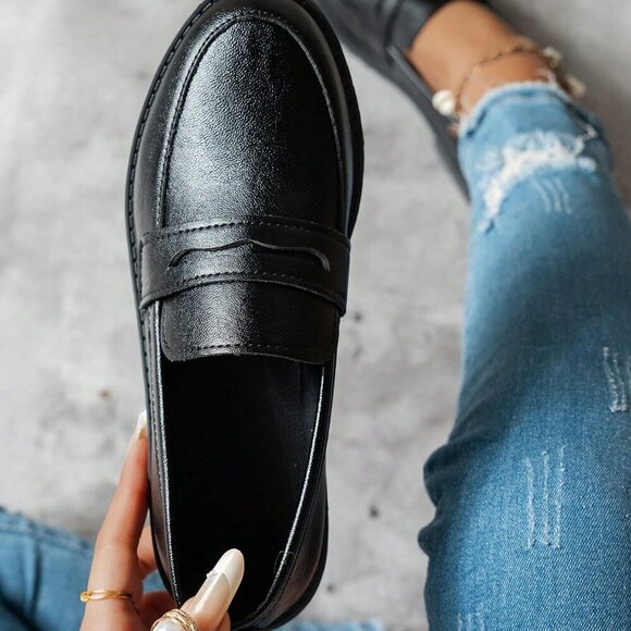 Shoes - Black Casual Women's  Loafers